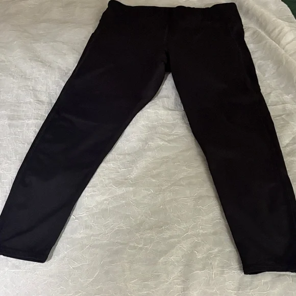 Vuori Black Women’s Jeggings - Picture 5 of 8